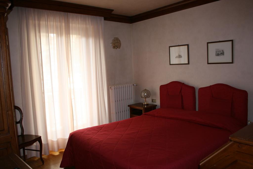 Hotel Panoramique ตอร์ญอน ห้อง รูปภาพ